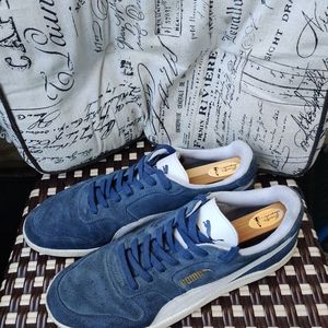 Men's sneakers